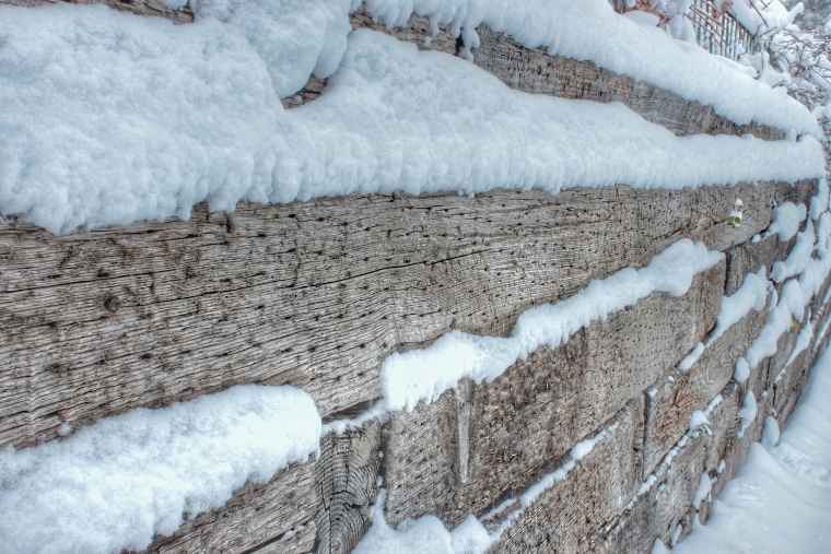 railroad ties for retaining walls